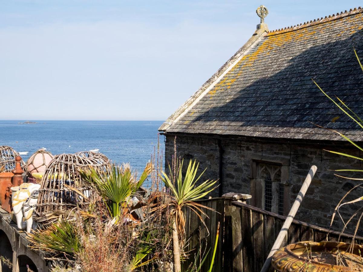 The Moonbeach Cabin Gorran Haven Exterior photo
